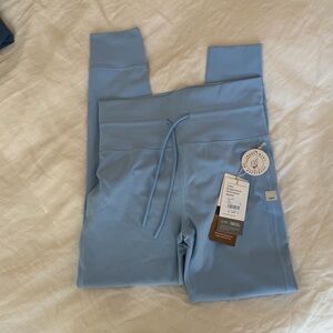 NWT Vuori daily legging Oxford M